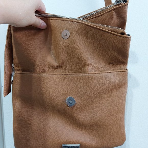 Kenneth Cole Multi Layer Zipper Fold Over Messenger Stylish Crossbody Bag - Picture 8 of 10